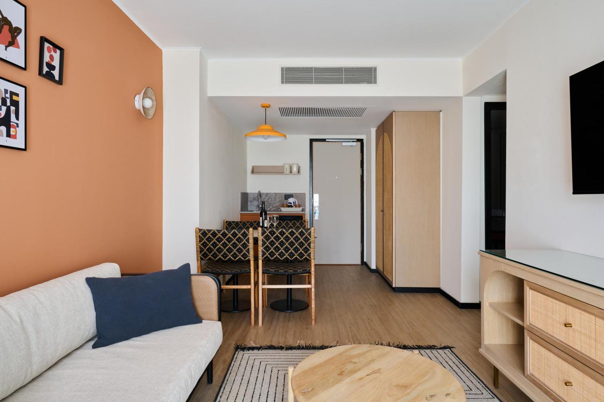 Hotel Neve By Atlas 4*